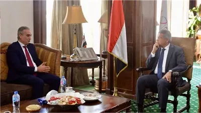 الأعلى للأعلام ينتصر لصحة المواطن.. يضع ضوابط مع هيئة الدواء للتصدي للإعلانات المضللة.. ويعدل البند الرابع من لائحة المعايير 