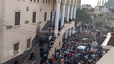 أهالي الشرقية يشيعون جثماني شقيقين لقيا مصرعهما في حادث بالقاهرة (صور)