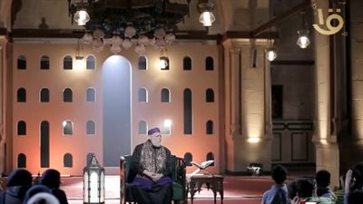 طالب: هل الميت بيحس بينا؟.. جمعة: الفاتحة بتوصل له في صورة هدية عليها اسمك