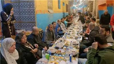 قرية بالقليوبية تنظم إفطارا جماعيا لـ 1500 شخص بالجهود الذاتية (صور)