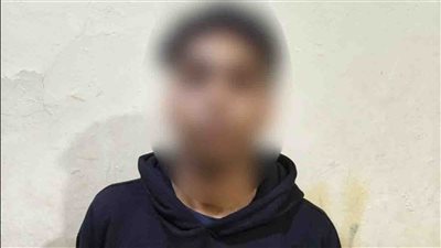 بائع يتحرش بسيدة أجنبية أثناء ألتقاط صورة معها فى وسط البلد 