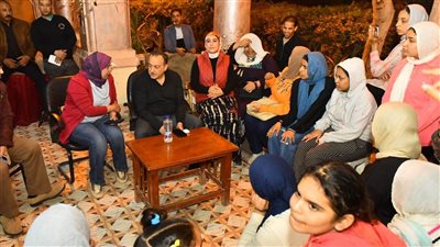 محافظ أسيوط يكلف بالمتابعة الطبية لفتيات دار أيتام 