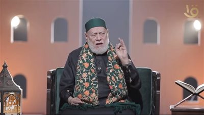 لماذا يتركنا الله نخطئ ثم يحاسبنا على الخطأ.. وهل الدعاء يغير القدر؟ الشباب يسألون وجمعة يرد