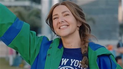 مسلسل عايشة الدور الحلقة 3، دنيا سمير غانم تحقق حلمها وتنضم لمسرح الجامعة