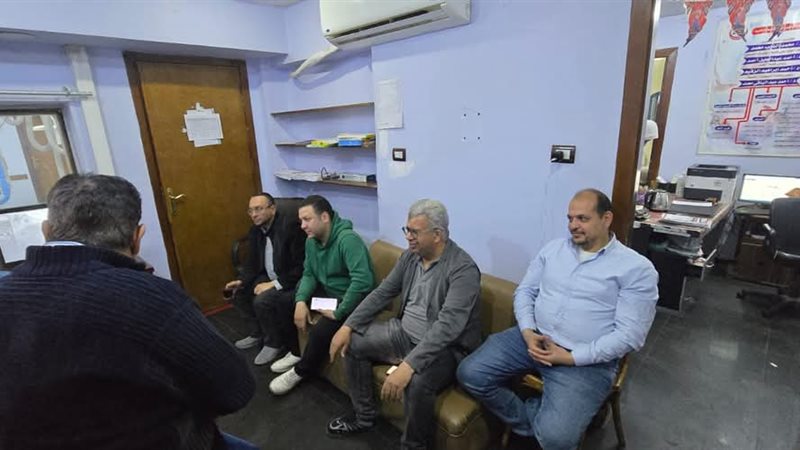 الفريق الطبي بمستشفى