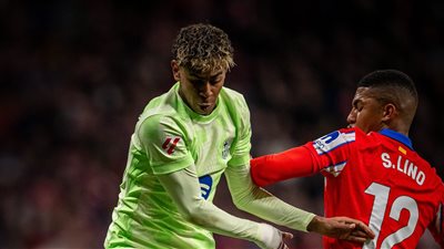 الدوري الإسباني، أتليتكو مدريد يتقدم على برشلونة 1-0 في الشوط الأول