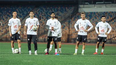  منتخب مصر يبدأ استعداداته لمواجهتي إثيوبيا وسيراليون بتصفيات كأس العالم.. مركز الظهير الأيسر يؤرق حسام حسن.. التوأم يجتمع مع صلاح لهذا السبب.. والبعثة تطير إلى المغرب غدا