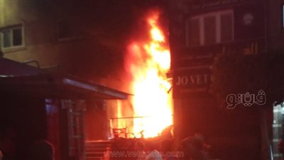 إخماد حريق اندلع داخل عقار سكنى بالمريوطية (صور)