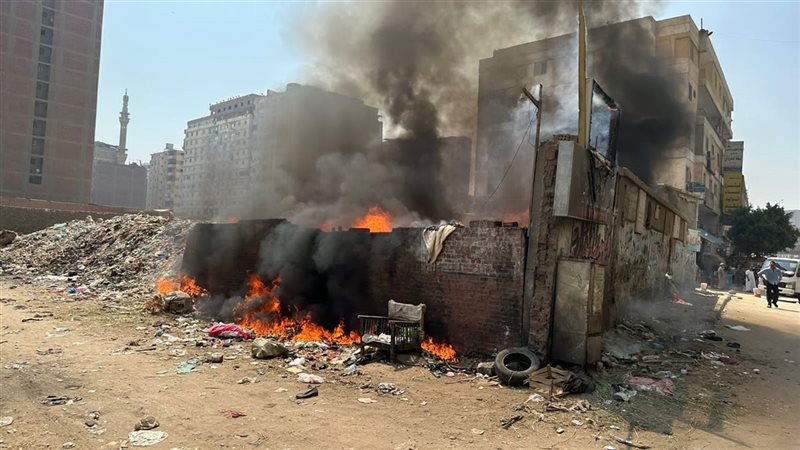 حريق أرض فضاء في