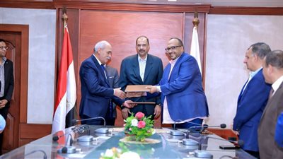 بروتوكول تعاون بين محافظة سوهاج وشركة مياه الشرب لاستغلال الأصول بنظام حق الانتفاع