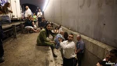 إصابة عدد من المستوطنين بحالات هلع أثناء الهروب إلى الملاجئ