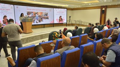 زوجها توفي من 13 عاما وأبناؤها متفوقون، قصة الأم المثالية الثانية على الجمهورية من أسوان 