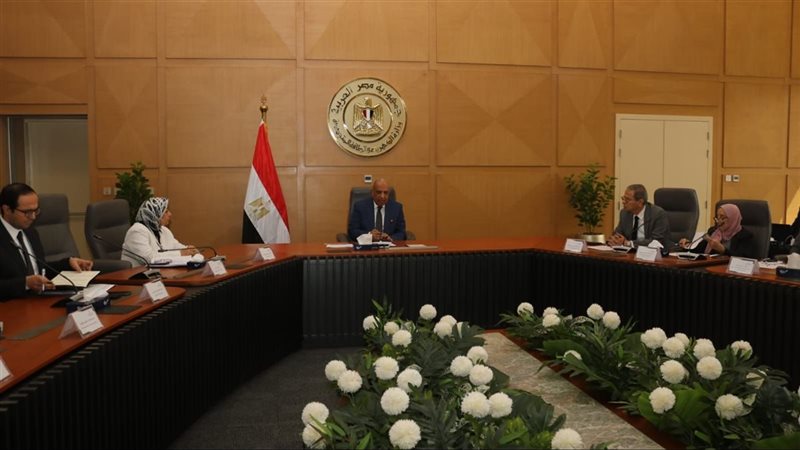  اجتماع وزير الكهرباء