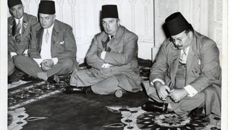 الملك فاروق فى مسجد
