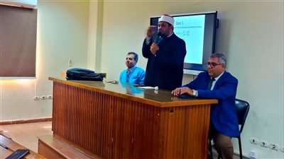 أوقاف الإسماعيلية تعقد ندوات توعوية لطلاب جامعة قناة السويس 