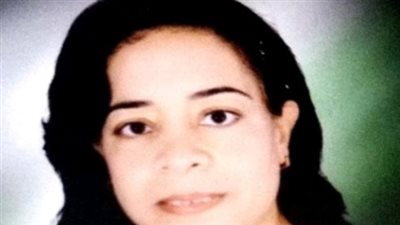 هناء مكرم، الأم المثالية بالغربية صنعت طبيب وصيدلانية من العمل بمشغل ملابس