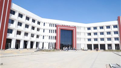 وزير الصحة يكشف تكلفة إنشاء المعامل المركزية الجديدة بمدينة بدر 