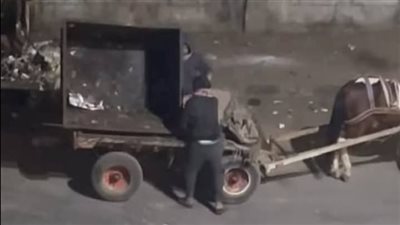 ضبط المتهمين بسرقة صندوق قمامة ببنها 