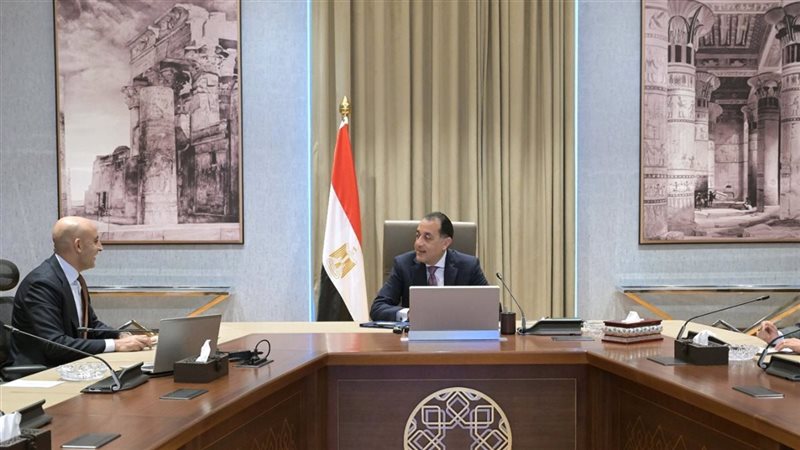 رئيس الوزراء ووزير