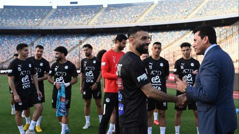 وزير الرياضة مع محمد