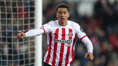 مانشستر يونايتد يزاحم ريال مدريد على خطف صفقة انتقال مدوية