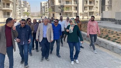 نائب رئيس هيئة المجتمعات العمرانية يتفقد المشروعات التنموية والسكنية بالشيخ زايد