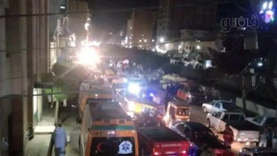 بائع شاي يطعن شابا أمام مدخل مستشفى فاقوس العام بالشرقية (صور)