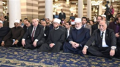  الأزهري وأمين البحوث الإسلامية يشهدان احتفال الأوقاف بذكرى فتح مكة بمسجد السيدة زينب (صور)
