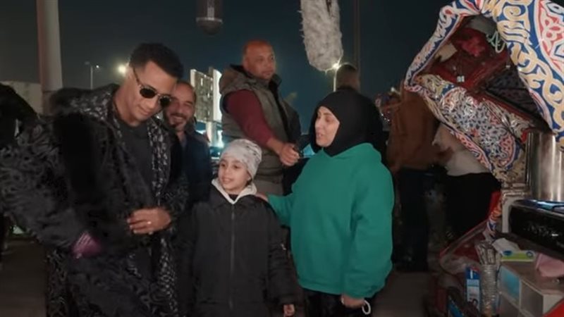 محمد رمضان وسيدة