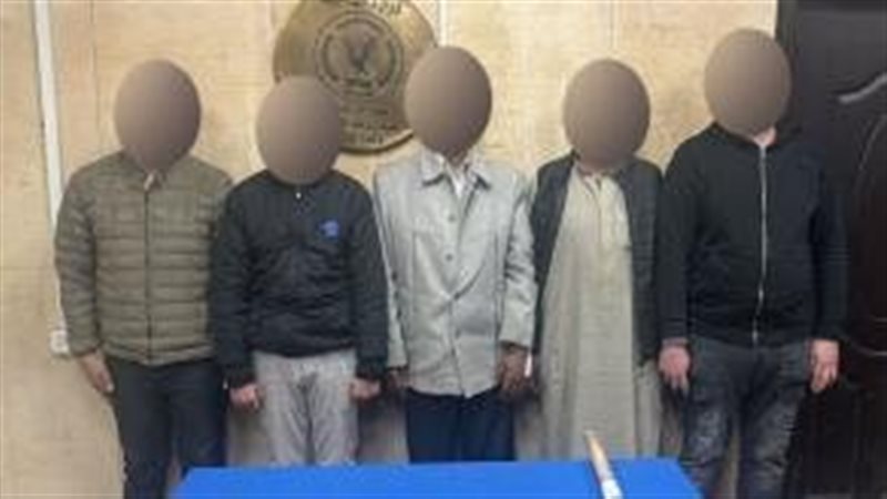 القبض على 16 شخصا
