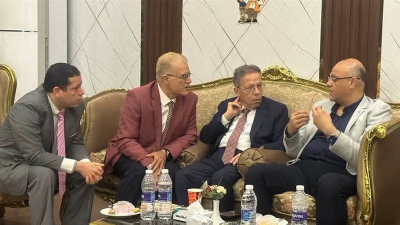 محافظ القليوبية خلال