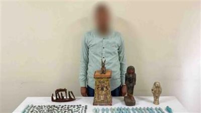 ضبط 390 قطعة أثرية بحوزة مندوب مبيعات فى أسيوط