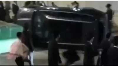 يهود حريديم يهاجمون مسؤولًا إسرائيليًّا وعائلته ويقلبون سيارته (فيديو)
