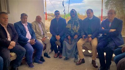 مدير تعليم بني عبيد يزور الطلاب مصابي حادث حجرة الدروس (صور)