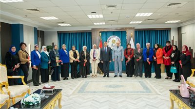 وزير الإنتاج الحربي يشهد حفل تكريم الأمهات المثاليات بالجهات التابعة للوزارة