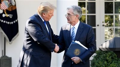 رغم ضغوط الرسوم الجمركية، ترامب يطالب الفيدرالي الأمريكي بخفض سعر الفائدة