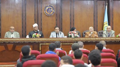 كلية الشريعة والقانون بالدقهلية تناقش 