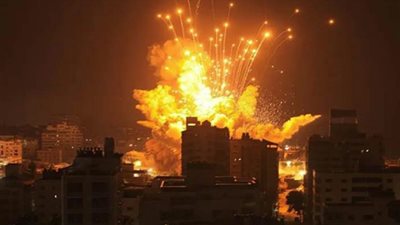 طيران الاحتلال يشن غارات مكثفة على قطاع غزة