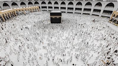 صلاة مغرب الـ28 من شهر رمضان المبارك في الحرم المكي (بث مباشر)