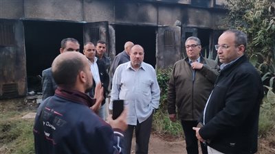 نائب رئيس جامعة الأزهر بأسيوط يتفقد موقع حريق محول كهرباء بالمدينة الجامعية للطالبات|صور 