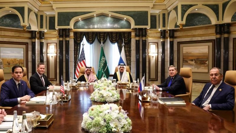 مباحثات الرياض بين