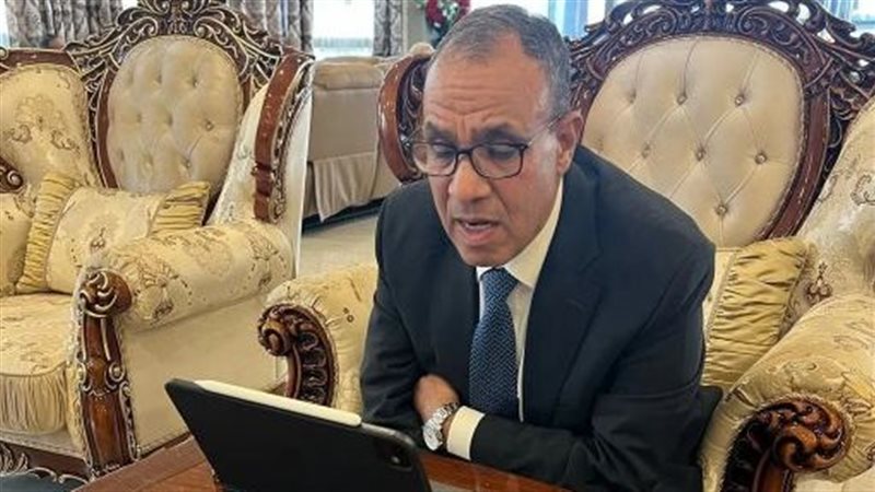 الدكتور بدر عبد العاطى،