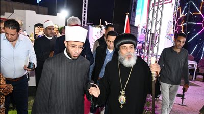 وزير الأوقاف يكرم حفظة القرآن الكريم وذوي الهمم والأيتام بجنوب سيناء (صور)