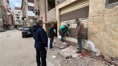 غلق إداري وتشميع لمنشآت تجارية مخالفة في غرب المنصورة بالدقهلية 