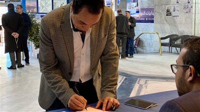 جمال عبد الرحيم يسجل في كشوف الجمعية العمومية للصحفيين (صور) 