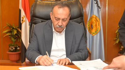 محافظ أسيوط: تجهيز كافة المستلزمات اللوجستية لامتحانات الثانوية العامة 