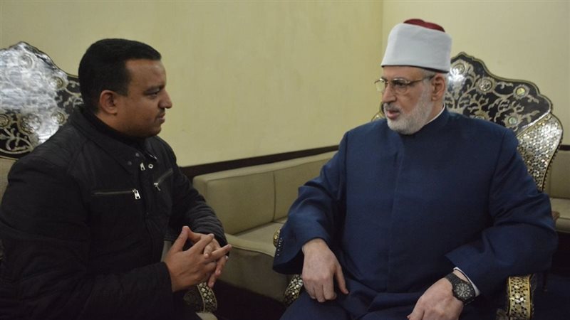 خلال حوار الزميل