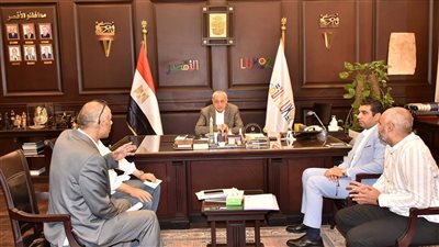 محافظ الأقصر يستمع لمطالب الأندية الرياضية