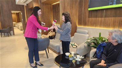 خصومات مصر للطيران بمناسبة عيد الأم على الدرجة الاقتصادية ورجال الأعمال