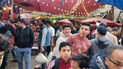 سوق السمك بالقنطرة في دمياط، أزمة مرورية خانقة وحلول مؤجلة (صور)